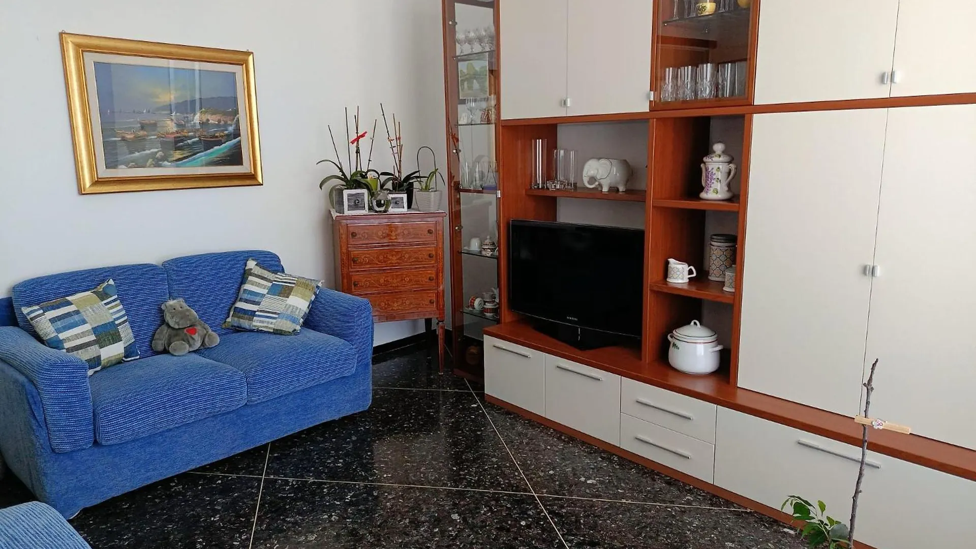 Holiday Luma Vado Ligure Italy