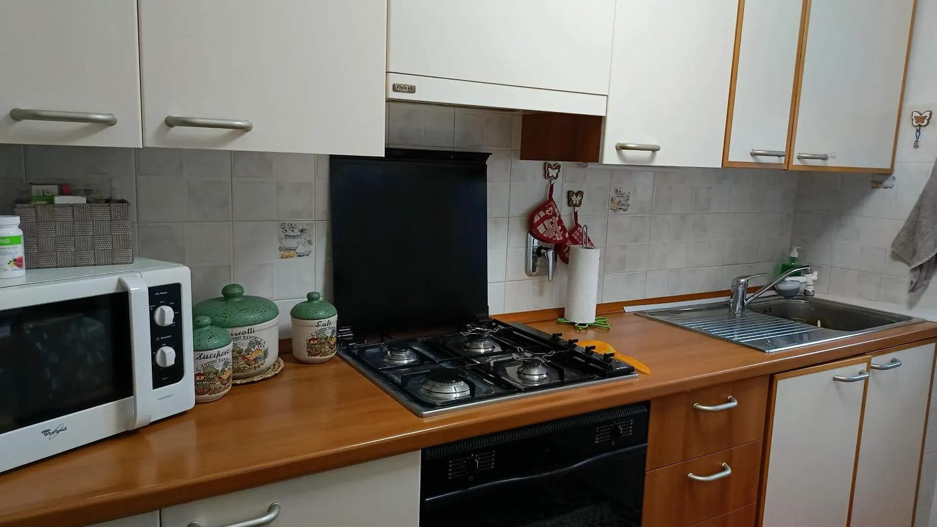 Apartment Holiday Luma Vado Ligure Italy
